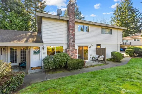 Exterior - 410 214th St SW #B, Bothell, WA 98021 photo 7 of 7