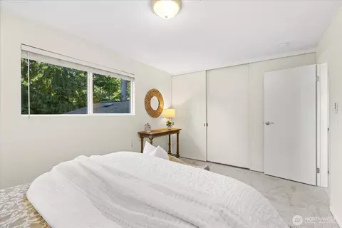 Bedroom - 410 214th St SW #B, Bothell, WA 98021 photo 3 of 3