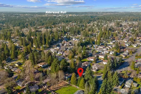 View/Area - 410 214th St SW #B, Bothell, WA 98021 photo 3 of 4