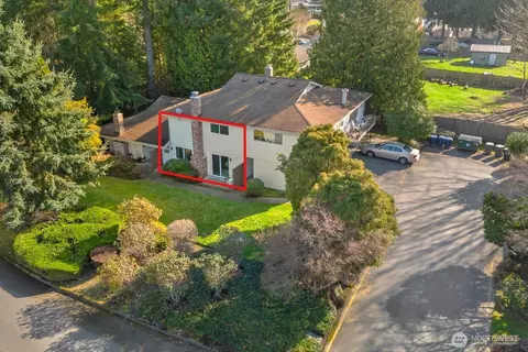 Exterior - 410 214th St SW #B, Bothell, WA 98021 photo 2 of 7