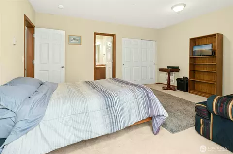 Bedroom - 427 120th St SE, Everett, WA 98208 photo 3 of 8