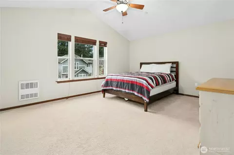 Bedroom - 427 120th St SE, Everett, WA 98208 photo 4 of 8