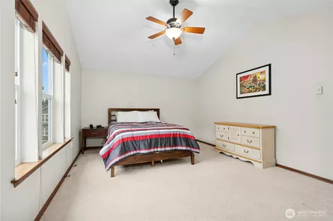 Bedroom - 427 120th St SE, Everett, WA 98208 photo 6 of 8