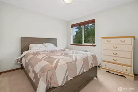 Bedroom - 427 120th St SE, Everett, WA 98208 photo 7 of 8