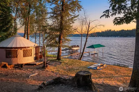 23 E Yurt E Lake Sammamish Pkwy NE, Sammamish, WA 98074