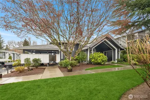 14006 NE 181st Pl #B205, Woodinville, WA 98072