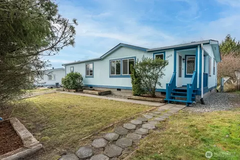 1915 N 33rd Pl, Mount Vernon, WA 98273