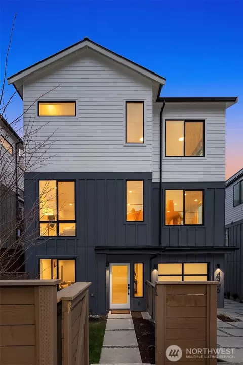 4406 1st Ave NE, Seattle, WA 98105