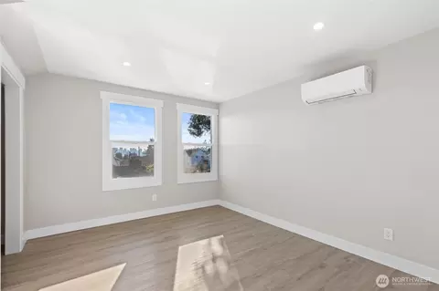 Bedroom - 4228 Eastern Ave N, Seattle, WA 98103 photo 1 of 1