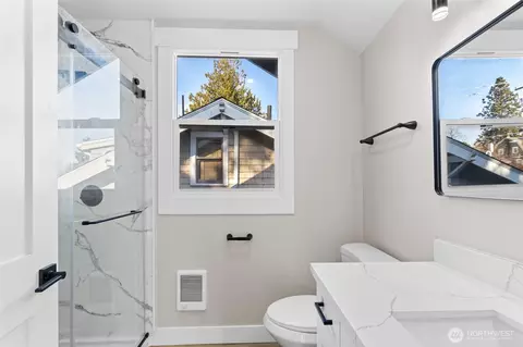 Bath - 4228 Eastern Ave N, Seattle, WA 98103 photo 2 of 4