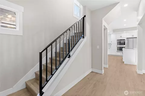 Entry Way - 4228 Eastern Ave N, Seattle, WA 98103 photo 2 of 2