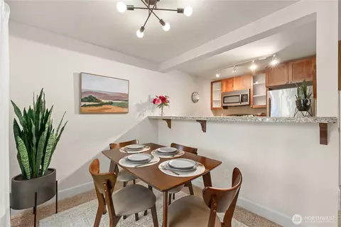 300 N 130th St #5302, Seattle, WA 98133