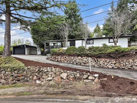 22806 17th Ave S, Des Moines, WA 98198
