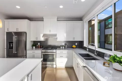 Kitchen - 9608 NE 182nd Ct #A, Bothell, WA 98011 photo 2 of 3