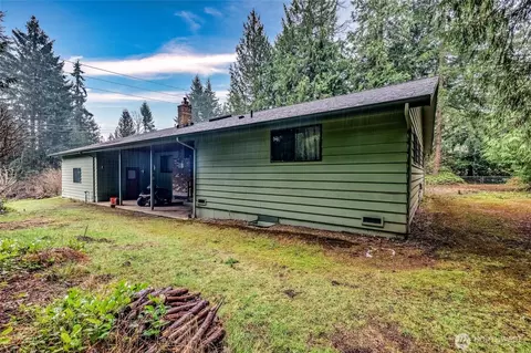 Exterior - 4617 200th St SE, Bothell, WA 98012 photo 3 of 10