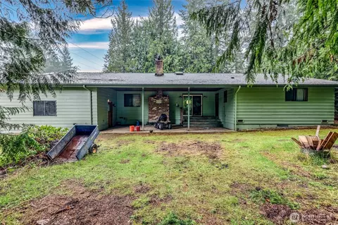 Exterior - 4617 200th St SE, Bothell, WA 98012 photo 4 of 10
