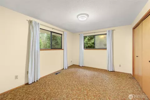 Bedroom - 4617 200th St SE, Bothell, WA 98012 photo 1 of 8