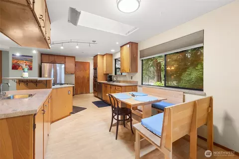 Kitchen - 4617 200th St SE, Bothell, WA 98012 photo 1 of 7
