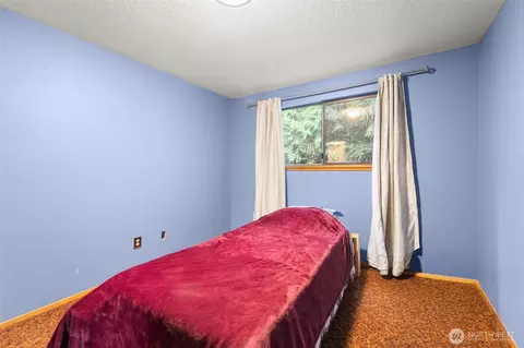 Bedroom - 4617 200th St SE, Bothell, WA 98012 photo 5 of 8