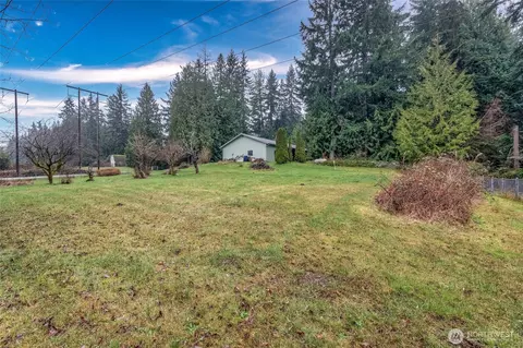 Exterior - 4617 200th St SE, Bothell, WA 98012 photo 5 of 10