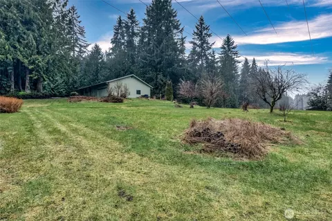 Exterior - 4617 200th St SE, Bothell, WA 98012 photo 8 of 10