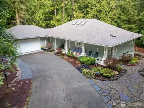 121 Buck Loop Rd, Sequim, WA 98382