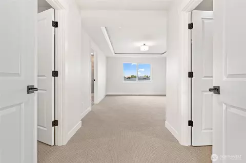 Entry Way - 1573 Lockridge Loop E, Enumclaw, WA 98022 photo 5 of 5
