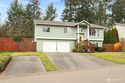 3039 SE Grovewood St, Port Orchard, WA 98367