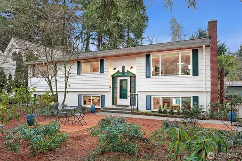 4630 88th Ave SE, Mercer Island, WA 98040