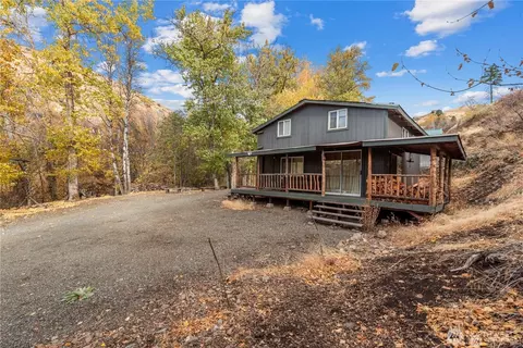 9391 Robbins Rd, Ellensburg, WA 98926