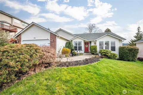 804 Edinburgh Ct, Kelso, WA 98626