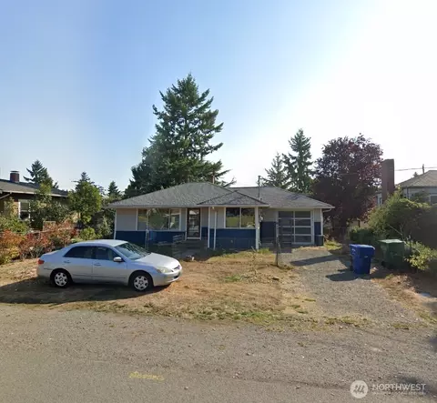 9208 Dayton Ave N, Seattle, WA 98103
