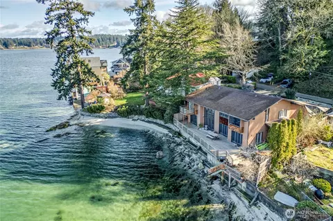 3535 Mathews Dr NW, Bremerton, WA 98312
