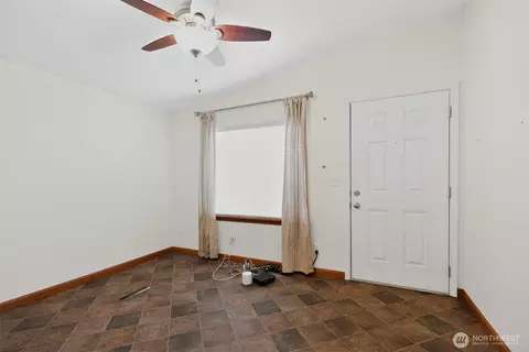 402 Parrish Rd, Sequim, WA 98382 photo 5