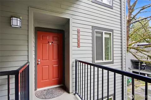 8111 146th Ct NE #D, Redmond, WA 98052