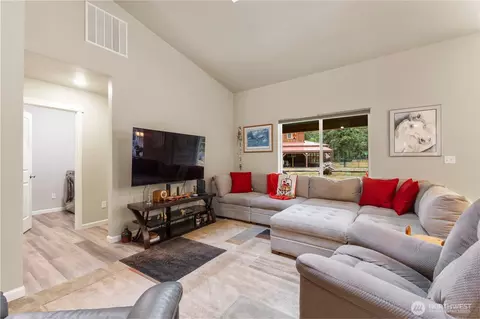62304 Corral Way E, Greenwater, WA 98022 photo 7
