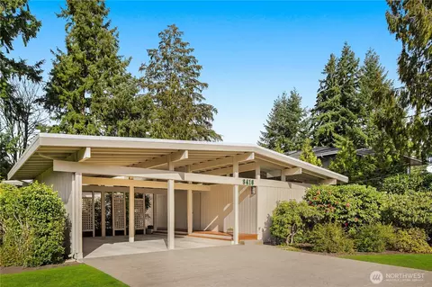 8416 SE 36th St, Mercer Island, WA 98040
