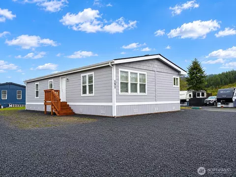 151 Nix Ln, Centralia, WA 98531