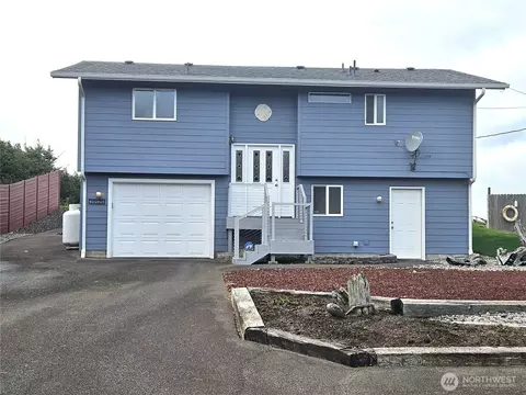 29529 G St, Ocean Park, WA 98640