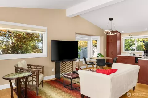 Living - 4724 Gardner Ave, Everett, WA 98203 photo 1 of 2