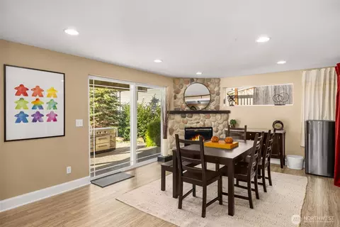 Dining - 4724 Gardner Ave, Everett, WA 98203 photo 1 of 2