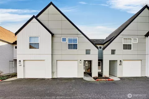 6615 S 239th Pl #R109, Kent, WA 98032