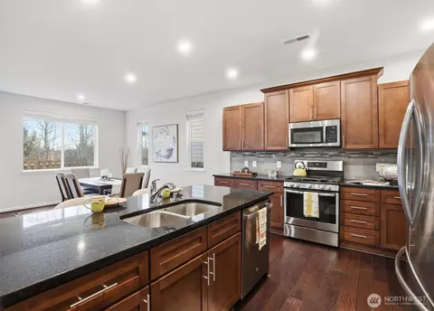 Kitchen - 4419 31st Ave SE, Everett, WA 98203 photo 3 of 5