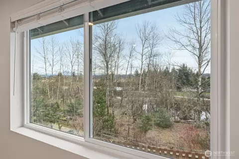 View/Area - 4419 31st Ave SE, Everett, WA 98203 photo 1 of 5