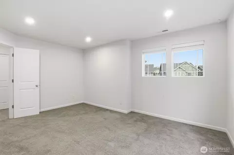 Bedroom - 4419 31st Ave SE, Everett, WA 98203 photo 2 of 3