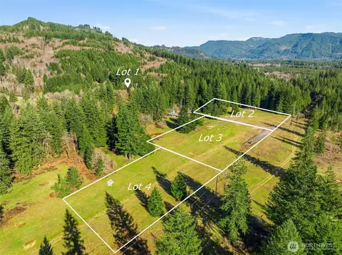 391 Windsock Rd, Ariel, WA 98603