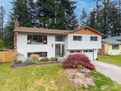 18015 56th Ave W, Lynnwood, WA 98037
