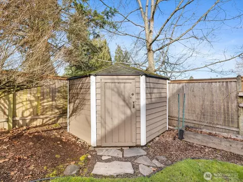 12103 NE 168th Pl, Bothell, WA 98011 photo 32
