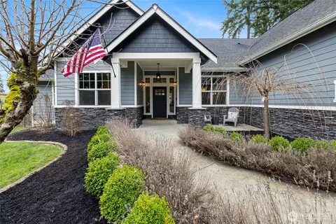6003 98th St E, Puyallup, WA 98373