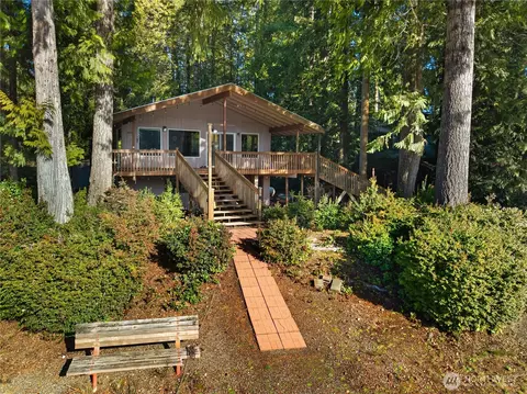 2520 E Saint Andrews Dr N, Shelton, WA 98584